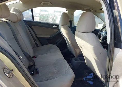 2013 Volkswagen Jetta 2.0L S из США, поврежденный, VIN 3VW2K7AJ7DM202112